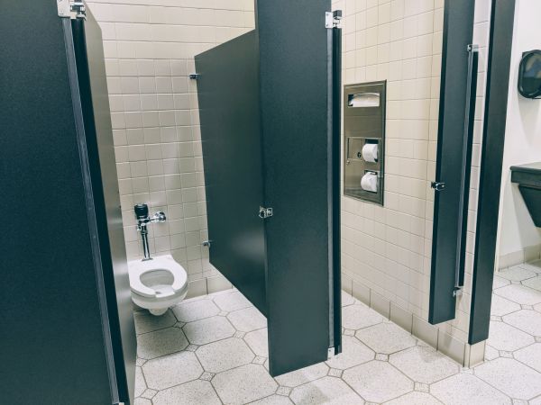 Cost of Commercial Toilet Installation in Harrisburg